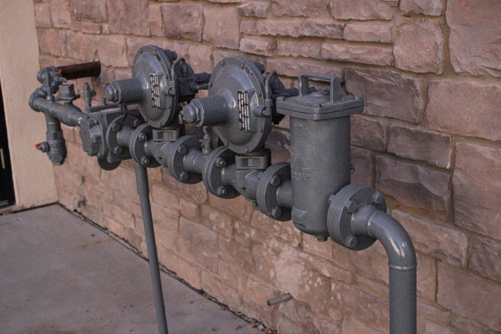 what is a backflow preventer